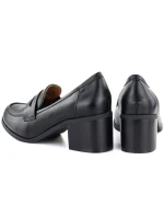 Černá dámská obuv na podpatku model 22015036 - M. Daszyński Černá dámská obuv na podpatku model 22015036 - M. Daszyński