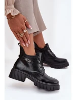 Nízké zateplené dámské kotníkové boty na klínku s ozdobným páskem Černé model 21708426 - Boto Nízké zateplené dámské kotníkové boty na klínku s ozdobným páskem Černé model 21708426 - Boto