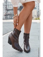 Dámské boty z eko kůže na sloupku hnědé model 21709985 - Boto Dámské boty z eko kůže na sloupku hnědé model 21709985 - Boto