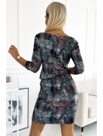 Dámské sportovní šaty s kapsičkami a s tmavě šedým vzorem model 19019234 - numoco Dámské sportovní šaty s kapsičkami a s tmavě šedým vzorem model 19019234 - numoco