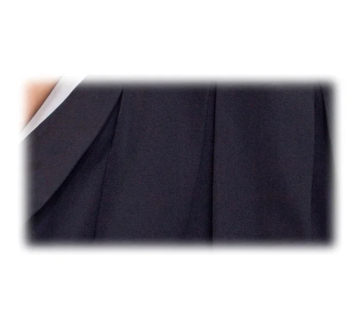 Dámske spoločenské šaty FOLD so skladmi a opaskom stredne dlhé čierne - Čierna - Numoco Dámske spoločenské šaty FOLD so skladmi a opaskom stredne dlhé čierne - Čierna - Numoco