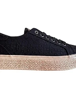 Dámske topánky W LCW-24-44-2424LA čierne – Lee Cooper