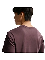 Pánske tričko Nike Club Tee hnedé AR4997 502 Pánske tričko Nike Club Tee hnedé AR4997 502