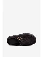 Dámské pantofle na platformě s sponou černé model 22368013 - Boto Dámské pantofle na platformě s sponou černé model 22368013 - Boto