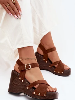 Dámské sandály na platformě se zlatými přezkami Camel Velvra