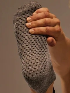 PÁNSKE PONOŽKY S ABS 17392