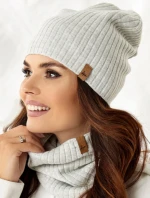DÁMSKA ČIAPKA 42-643