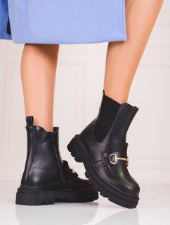 Pekné dámske čierne členkové topánky na plochom podpätku
