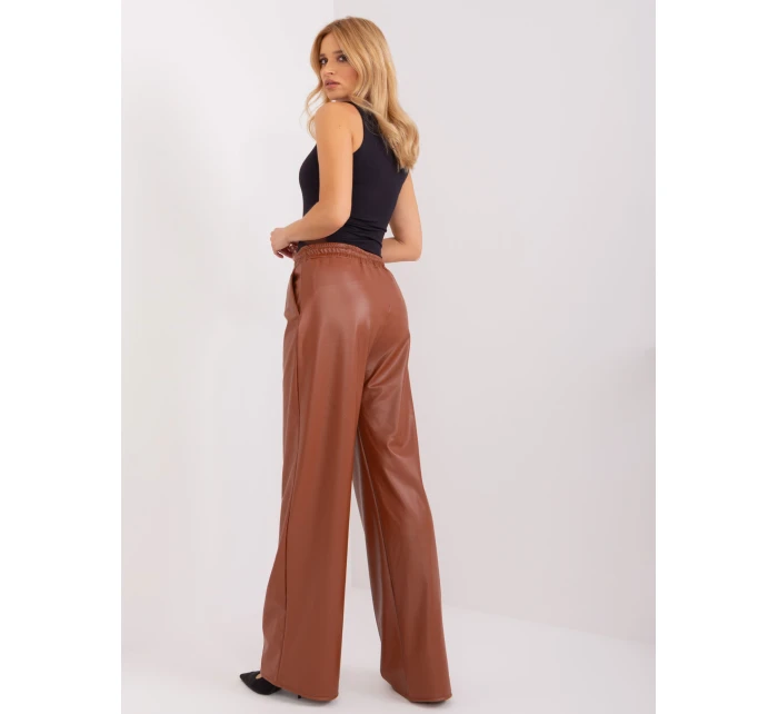 Spodnie LK SP model 21717611 jasny brązowy - FPrice Spodnie LK SP model 21717611 jasny brązowy - FPrice