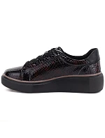 Dámské lakované kožené polobotky s černé, model 22346950 - T.Sokolski Dámské lakované kožené polobotky s černé, model 22346950 - T.Sokolski