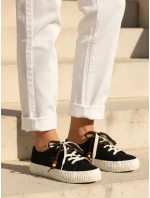 Dámske tenisky s ozdobnými korálkami čierne FashionStreet ZY1405