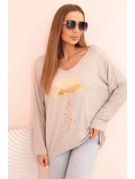 Dámska viskózna blúzka s dlhými rukávmi a zlatou kvetinovou potlačou béžovej farby