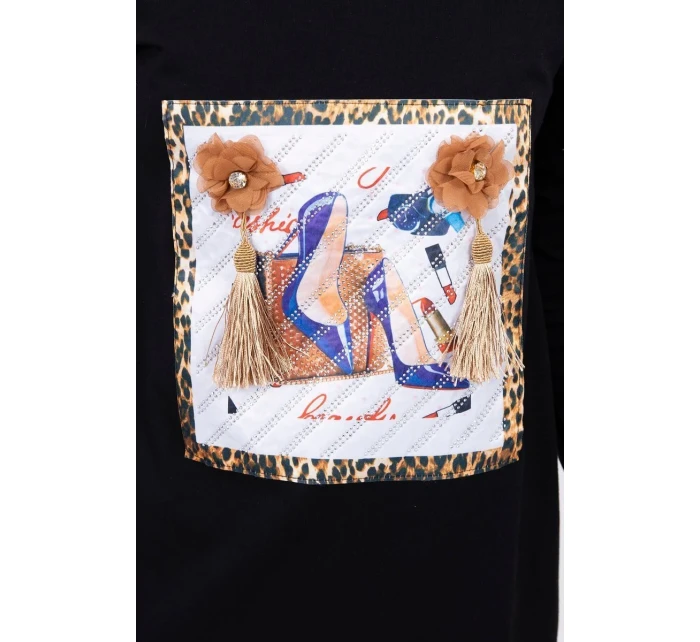 Šaty s 3D grafikou a ozdobnými volánky černé barvy