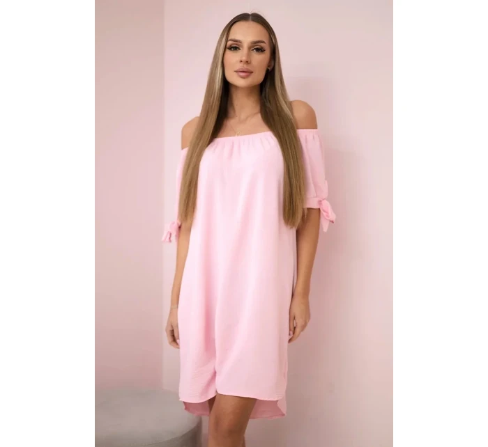 Šaty svázané na rukávech světle pudrově růžová Šaty svázané na rukávech světle pudrově růžová