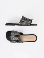 Praktické čierno-biele dámske ponožky s plochým podpätkom