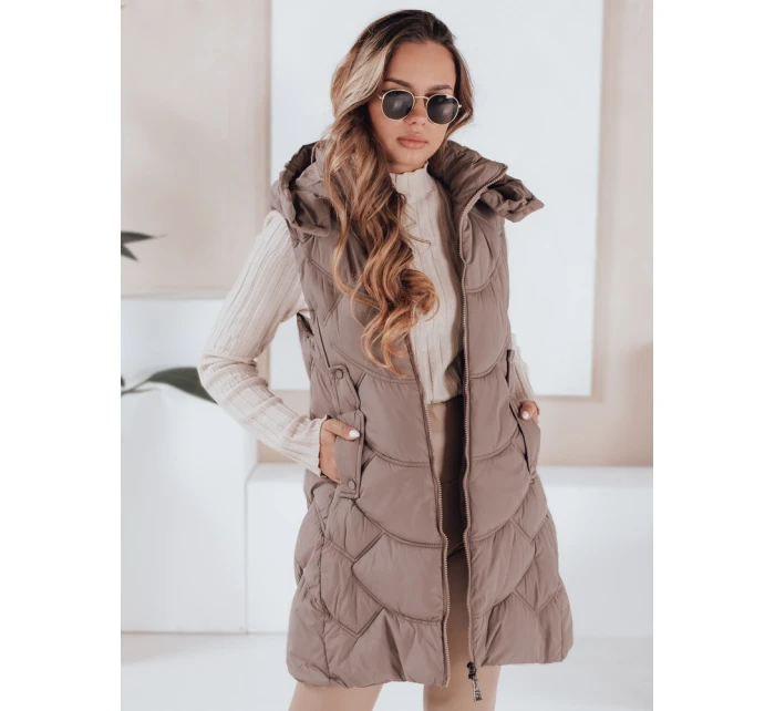 Dámská zateplená prošívaná vesta latte Dstreet model 21991366 - FashionStreet Dámská zateplená prošívaná vesta latte Dstreet model 21991366 - FashionStreet