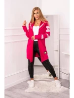 Fuchsiový plášť s nápismi