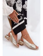 Kožené elegantní dámské sandály model 21691879 zlaté - CheBello