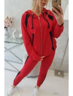 Športová sada s pruhmi červená