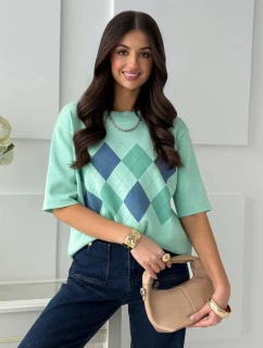 SVETER S KOSOŠTVORCOVÝM ROZKROKOM