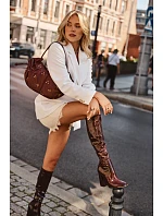 Bordové lakované vysoké kozačky na podpatku model 22367999 - Boto Bordové lakované vysoké kozačky na podpatku model 22367999 - Boto