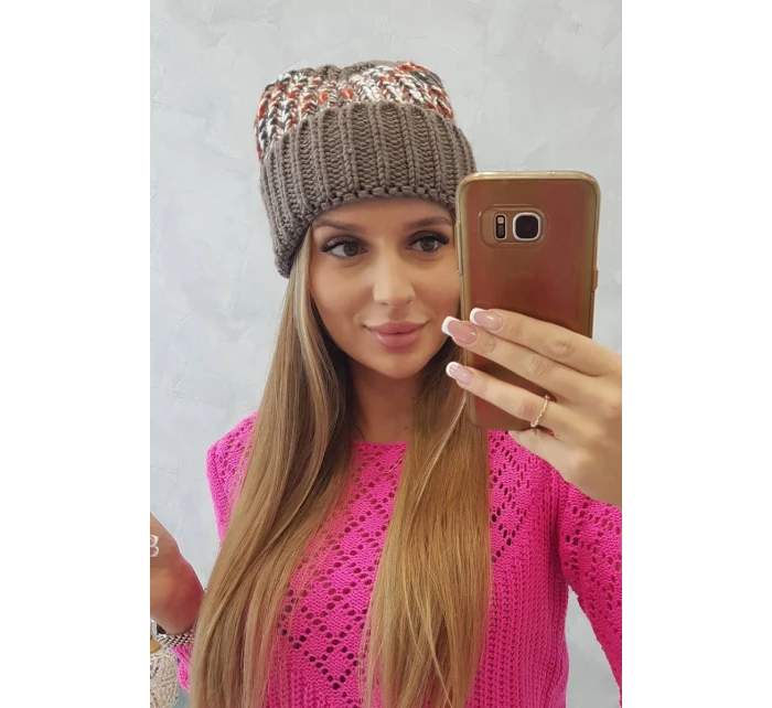 Dámská čepice Iris model 18751799 cappuccino - K-Fashion