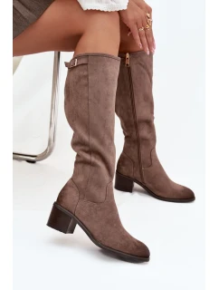 Topánky na podpätku model 219142 Krok vo veľkom štýle