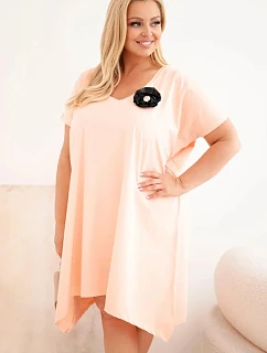 Dámske bavlnené šaty Plus Size s brošňou a výstrihom Powder Pink