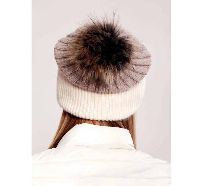 Dámska čiapka AT CZ 17230.43 svetlo hnedá