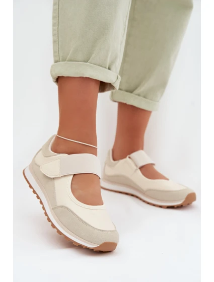 Poltopánky model 225100 Krok vo veľkom štýle Poltopánky model 225100 Krok vo veľkom štýle