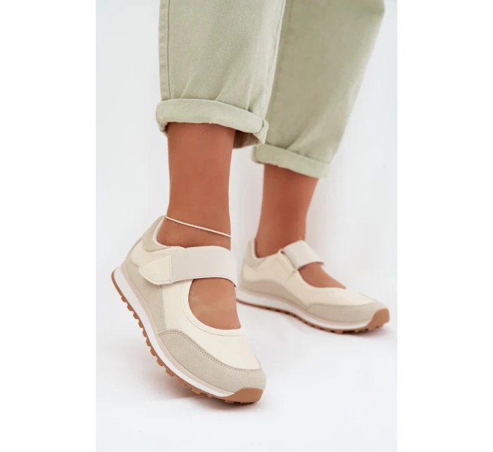 Poltopánky model 225100 Krok vo veľkom štýle Poltopánky model 225100 Krok vo veľkom štýle