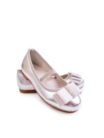 Kožené dětské baleríny s ozdobnou mašlí stříbrne model 21580989 - S.Barski