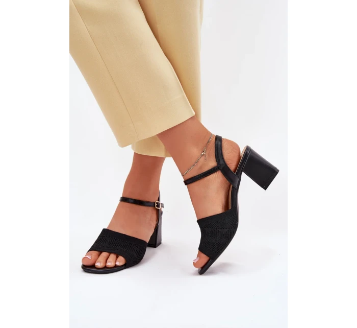 Sandále na podpätku model 214686 Vykročte štýlovo