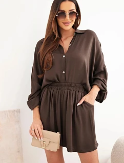 Dámske viskózové tričko s gombíkmi a voľnými šortkami hnedej farby