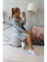 Dlhší zadný plášť sivý