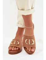 Dámské pantofle s zlatým detailem Camel model 22027934 - Boto