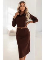 model 21884014 Elegantní midi šaty s límečkem a bočním rozparkem čokoládové - numoco basic