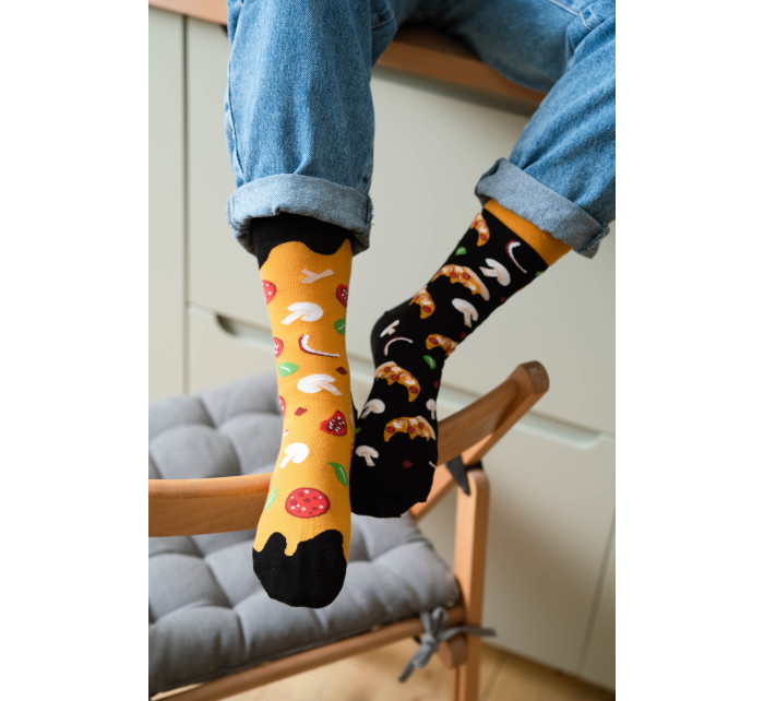 Ponožky na pizzu 079-A055 čierne - Viac