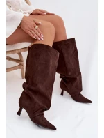 Kozačky s širokým horním lemem a rýhami na podpatku Harela