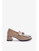Lakierowane Półbuty Damskie Na Obcasie Z Ozdobą Artiker 55C1054 Beżowe