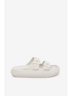 Dámske penové papuče s prackami Vinceza - biele