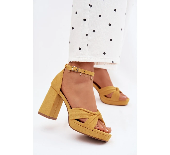 Dámské sandály na podpatku z imitace semiše Žluté Rosetta