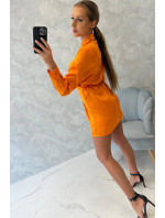 Šaty s viazaním v páse oranžové