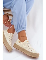 Čipkované tenisky LCW-26-31-4328 béžové – Lee Cooper
