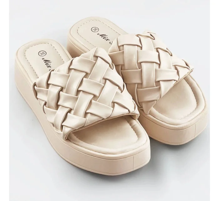 Béžové dámské pantofle na platformě model 17352370 - Mix Feel