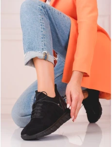 Krásne dámske tenisky čierne bez podpätku