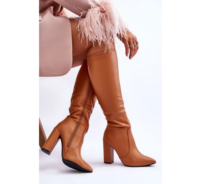 Topánky na podpätku model 220513 Krok vo veľkom štýle