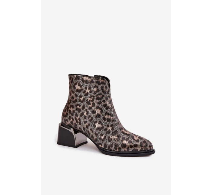 Skórzane Botki Damskie Na Klocku Ocieplane Panterka D&A CR52-622 Czarno-Złote