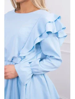 Šaty so zvislými volánmi modré