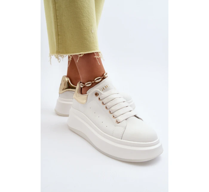 Dámské kožené tenisky model 21650209 Bílé - Goe Dámské kožené tenisky model 21650209 Bílé - Goe